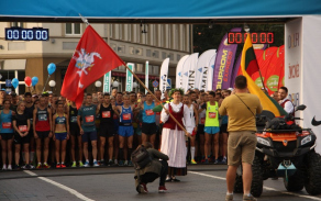 oficialni_zahajeni_maratonu.jpg