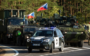 uz-militrajm-mcbm-namejs-2018-ierodas-ehijas-militr-tehnika_30344291528_o.jpg