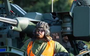 uz-militrajm-mcbm-namejs-2018-ierodas-ehijas-militr-tehnika_43493949464_o.jpg